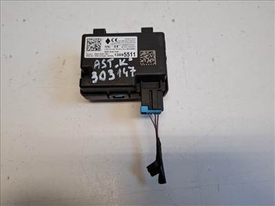 Opel Astra K  központizár vezérlő 13595511