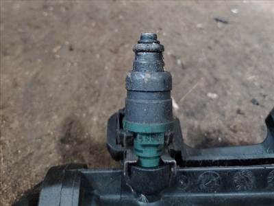 Volkswagen Golf IV Porlasztó (1 db) *149137* 037906031a1a