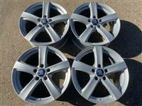 4db Image 17" Skoda - VW alufelni. (3527)