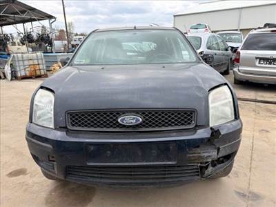 Ford Fusion Jobb Fényszóró *159986*