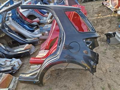 SUZUKI SX4 bal hátsó sárvédő 