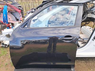 Nissan Juke I Bal első ajtó 