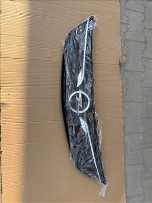 Opel Astra K Hűtőrács facelift tn3056