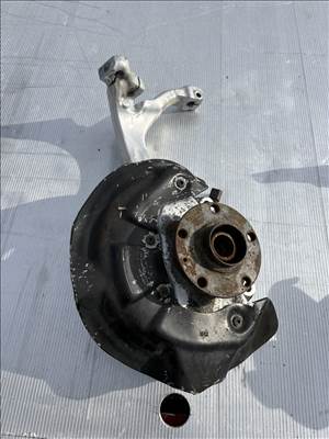 Audi A6 (C6 - 4F) bal első csonkállvány  4f0257