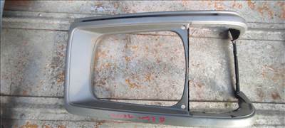 Mazda E 2200 Jobb első fényszóró keret