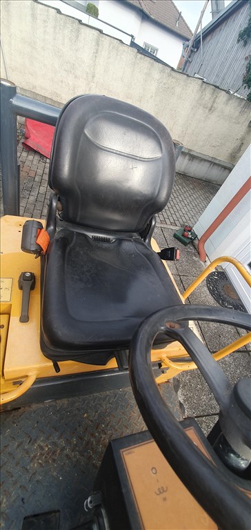 Dömper 1 T Kis munkagép 10. kép