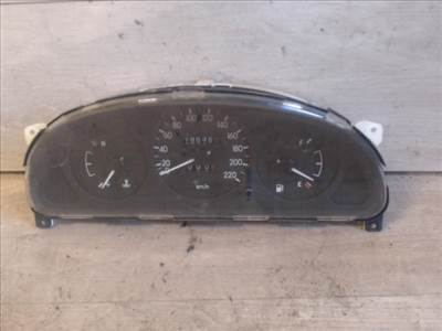 DAEWOO LANOS -01 Kilóméteróra