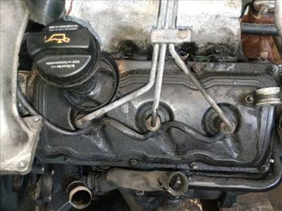 Skoda Superb I Jobb Hengerfej (V-Motor/Boxer) *149862*