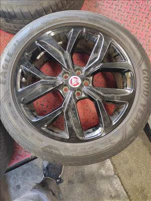 20" 5x108 Jaguar I-pace alufelni 245/50r20 Goodyear nyári 385eft/4db