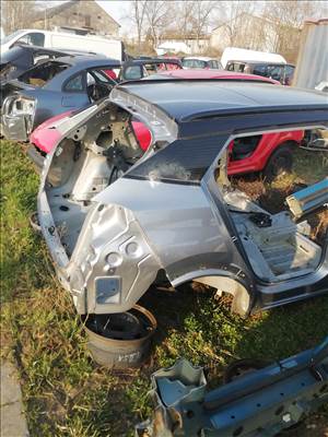 Peugeot 2008 II Jobb hátsó sárvédő 