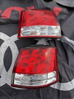 Citroën C-Crosser Hátsó lámpa 