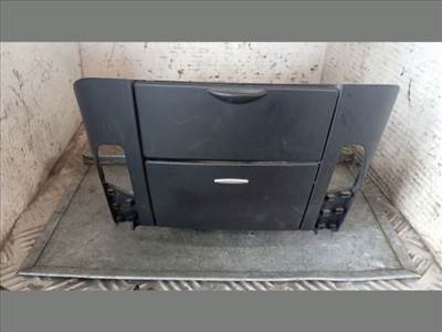 Kia Cee'd (ED) Első Hamutartó *153670*