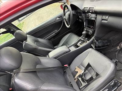 Mercedes C 180 Kompressor Sportcoupé bőr belső, bőr ülésgarnitúra 