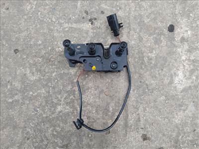 Audi A4 B8 motorháztető zár eladó! 8t0823509