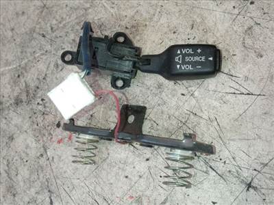 Mazda MPV (LW) Rádió / CD Kapcsoló *148658*