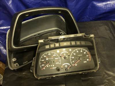 Suzuki Vitara (ET/TA) km óra 