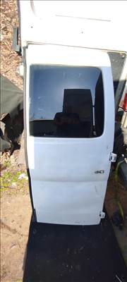 Nissan NV Jobb hátsó ajtó 