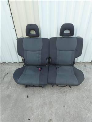 Toyota RAV4 (XA20) Hátsó ülés 3798