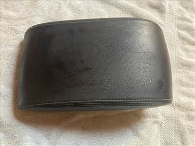 Ford Mondeo Mk4 könyöklő  6m21r044c82a