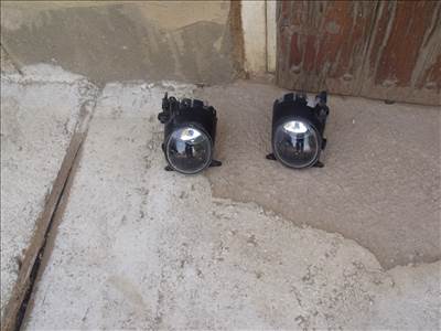 Mitsubishi Colt V CZ3 1.3 első ködlámpa 