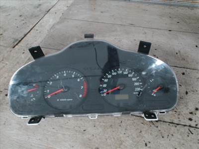 HYUNDAI Santa Fe 2001.03.01-2006.01.30 Kilóméteróra
