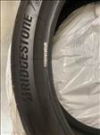  245/3520" újszerű Bridgestone nyári gumi gumi