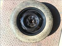 LADA felni, 13" új lemezfelni, rajta 155/80 kopott Debica négyévszakos gumi 