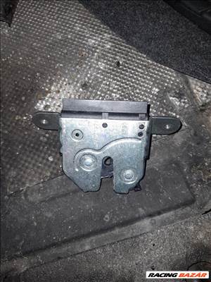 Fiat grande punto hátsó ajtózár 