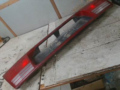 SUZUKI SWIFT 96-05 Hátsó lámpa közép