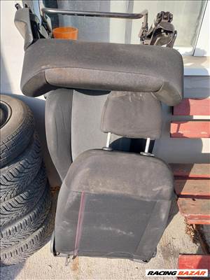 Fiat Grande Punto Grande Punto első ülések j+ b 5 ajtós