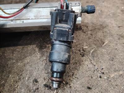 Volvo V40 Porlasztó (1 db) *149133* 9125118