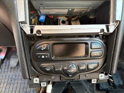 Peugeot 307 Fűtéskapcsoló (digit klímás) *160237*