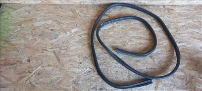 Renault TRAFIC 01- Első ajtó gumi kédergumi gumikéder szigetelés 1795