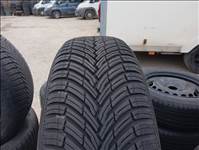  225/6517" újszerű Pirelli négyévszakos gumi gumi