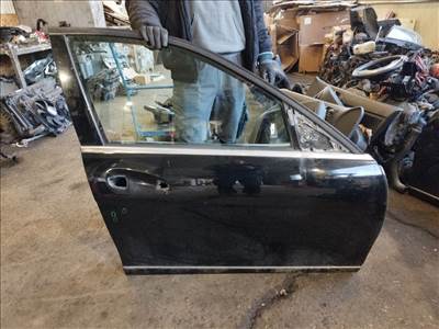 Mercedes C s204 kombi facelift 2011-2014 jobb első ajtó üresen