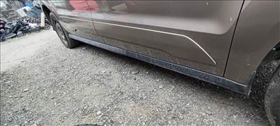 Ford Transit Connect jobb küszöbborítás