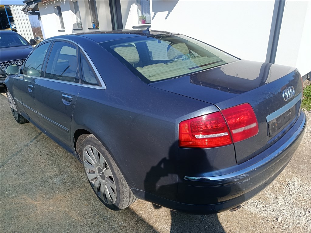 Audi A8 (D3 - 4E) (D3 - 4E) bontott alkatrészei 2. kép