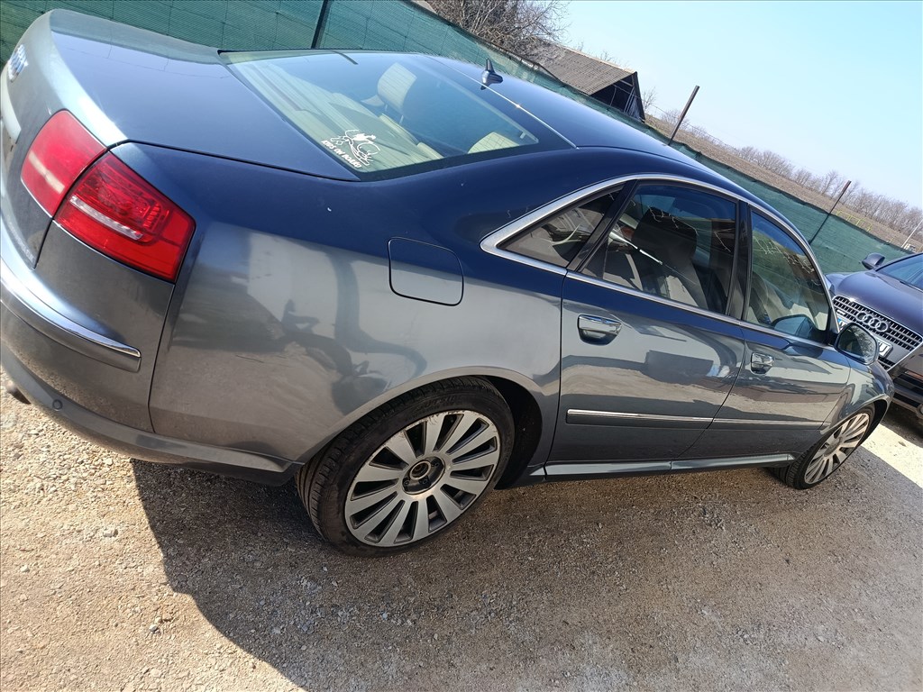 Audi A8 (D3 - 4E) (D3 - 4E) bontott alkatrészei 3. kép
