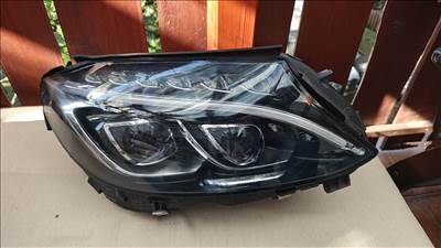 Mercedes C-osztály W205 jobb fényszóró  a2059063204