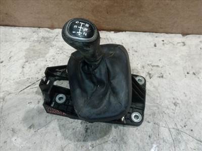 Mitsubishi Carisma Váltó Kulissza *151084* mr912006