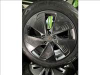 continental eco 6 nyári 215/55 R18 95 t tl 2023  / gyári alufelni 18x7,5 - cupra born