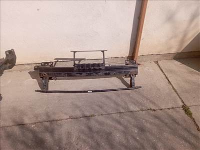 Hyundai i30 lökhárító merevitő