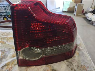 Volvo S40 jobb hátsó lámpa 
