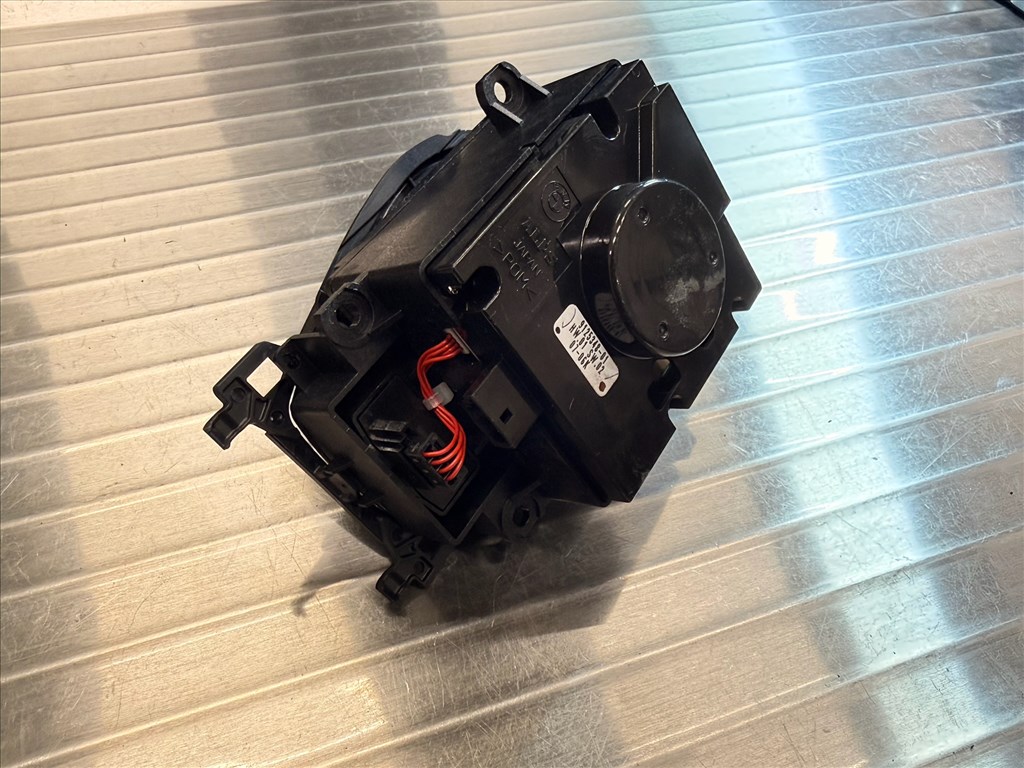 BMW E81, E82, E87, E88, E90, E91, E92, E93 iDrive kapcsoló 65829125348 9125348 3. kép