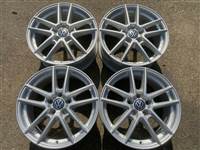 4db Platin 17″ VW – Skoda alufelni. (4082)