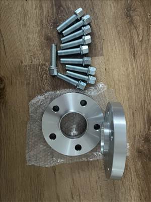 BMW 5-ös G30/G31 66,5 5x112 nyomtáv szélesítő 