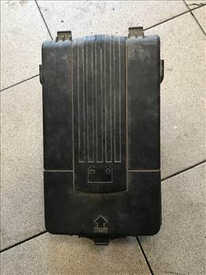 Volkswagen Golf V 2,0 PD - akkumulátor fedél 1k0915443c