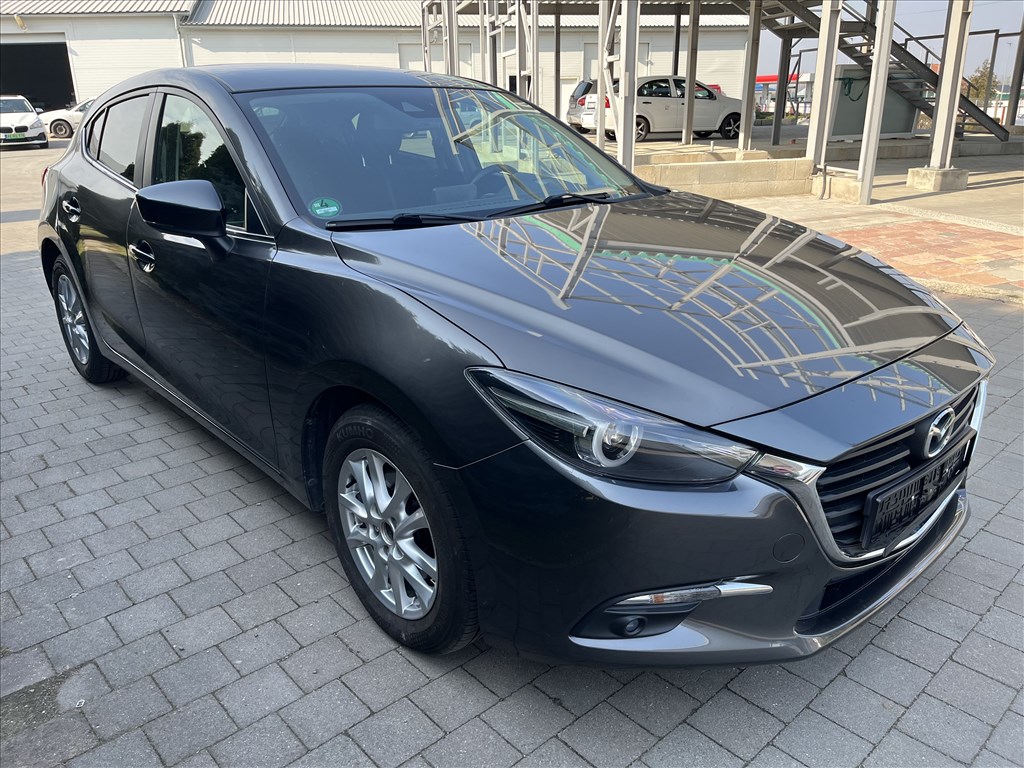 Eladó Mazda 4. kép