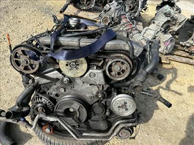 Audi A4 (B5 - 8D), Audi A6 (C5 - 4B) 2.5 tdi AFB fűzött blokk hengerfejjel 