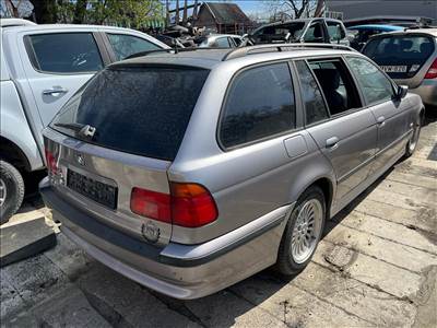 BMW 5-ös sorozat (E39) bontott alkatrészei
